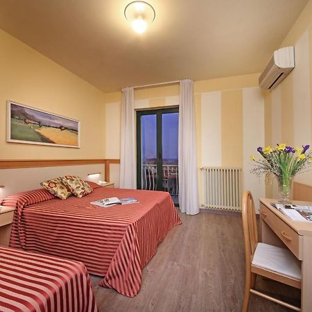 Hotel Panoramica Salò Exteriör bild